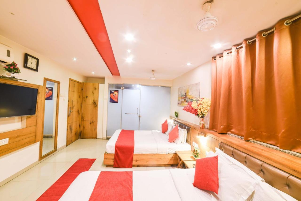 Hotel Grandeur Bombay Extérieur photo