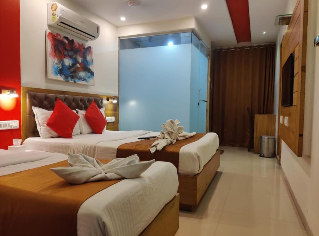 Hotel Grandeur Bombay Extérieur photo
