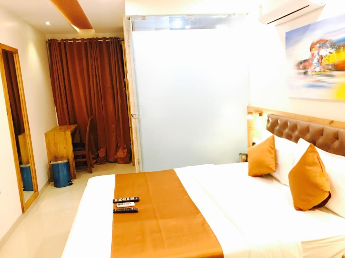 Hotel Grandeur Bombay Extérieur photo